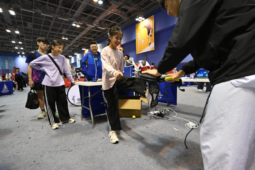 <p>Fourteen national sports associations hosted try‑out booths spanning a range of sports. Highlights included golf and taekwondo, which were promoted to Tier A Sports last year, and lacrosse, making its debut at the Open Day and giving the public an early taste of one of the Los Angeles 2028 Olympic Games new team events.</p>
